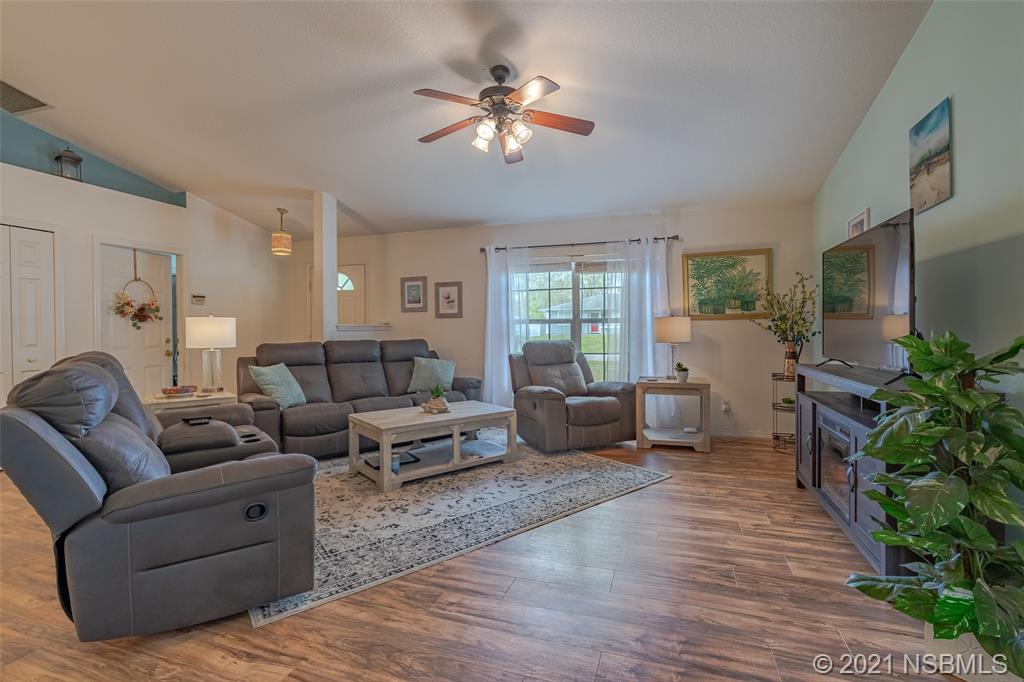 3025 Unity Tree Drive Edgewater, FL 32141 - Photo 3 of 18 Gallery Image 3
