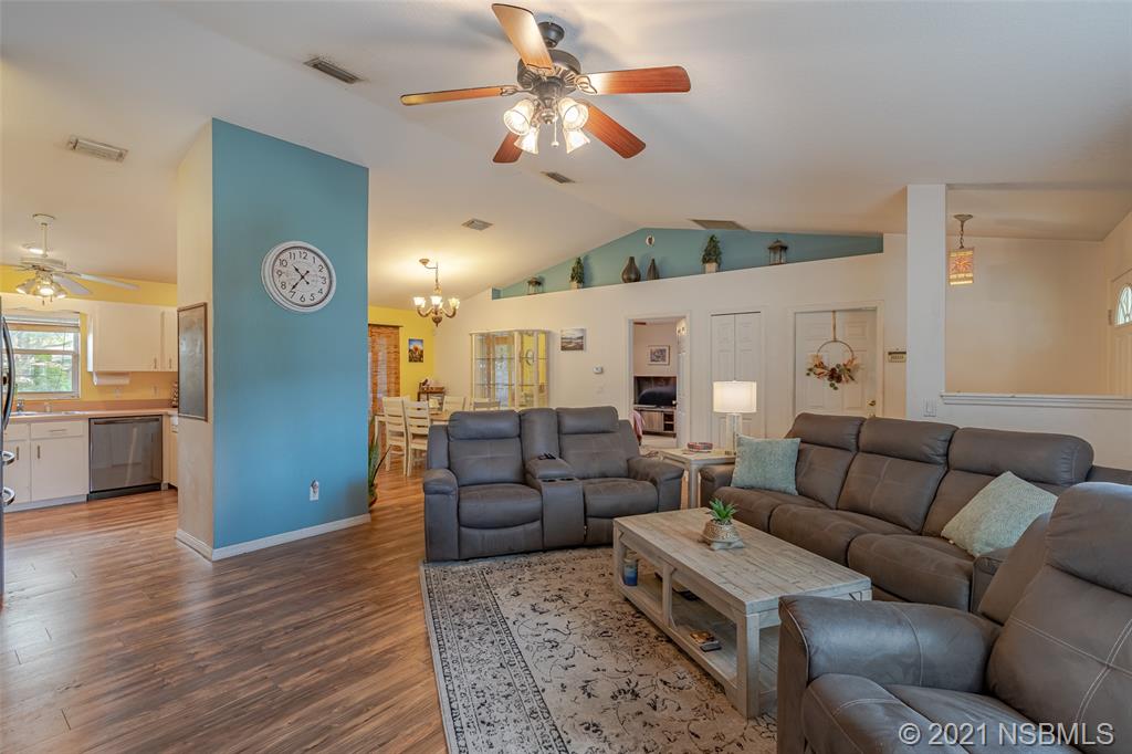 3025 Unity Tree Drive Edgewater, FL 32141 - Photo 5 of 18 Gallery Image 5