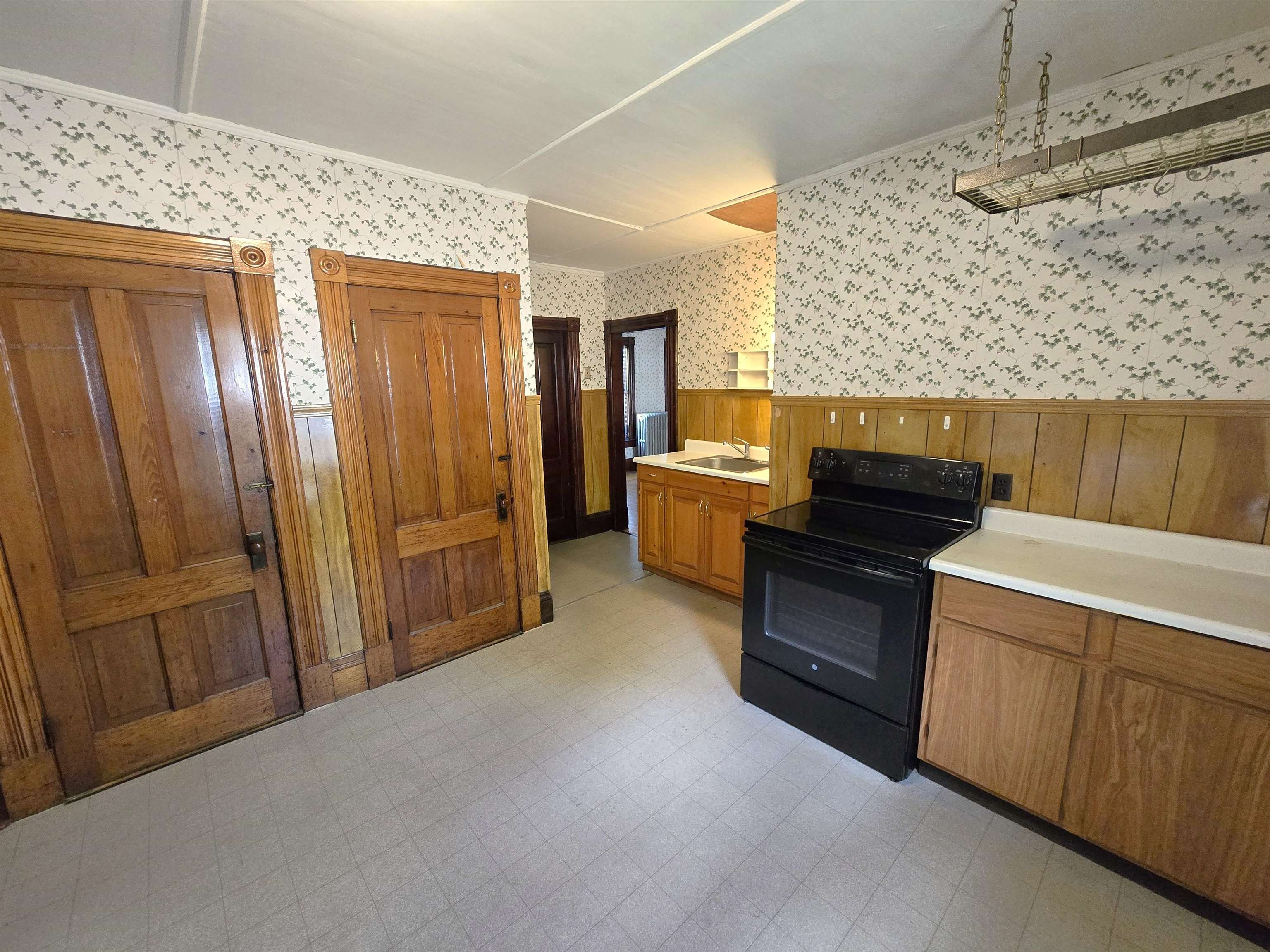 110 Washington Street Brattleboro, VT 05301 - Photo 16 of 17