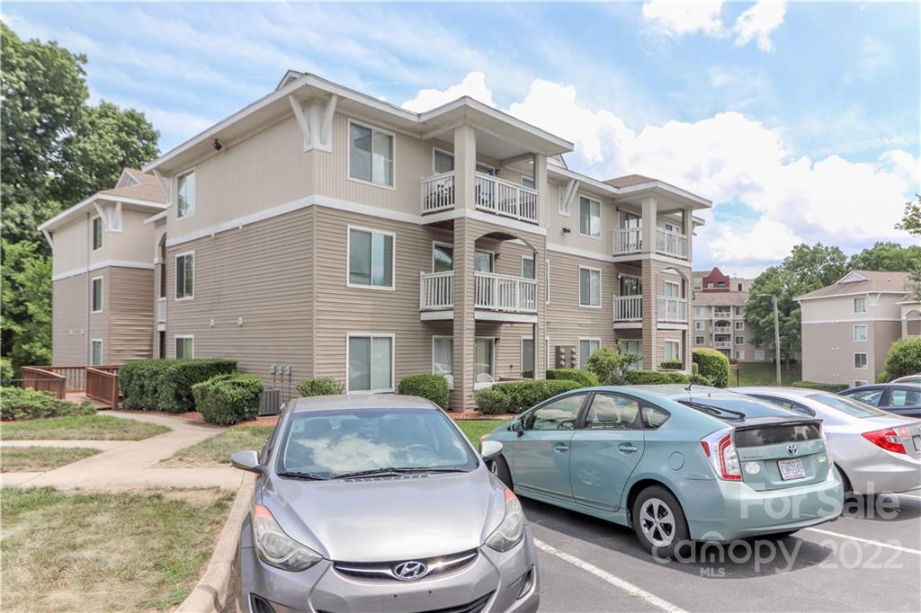 11005 Graduate Lane, Unit E Charlotte, NC 28262 - Photo 2 of 29