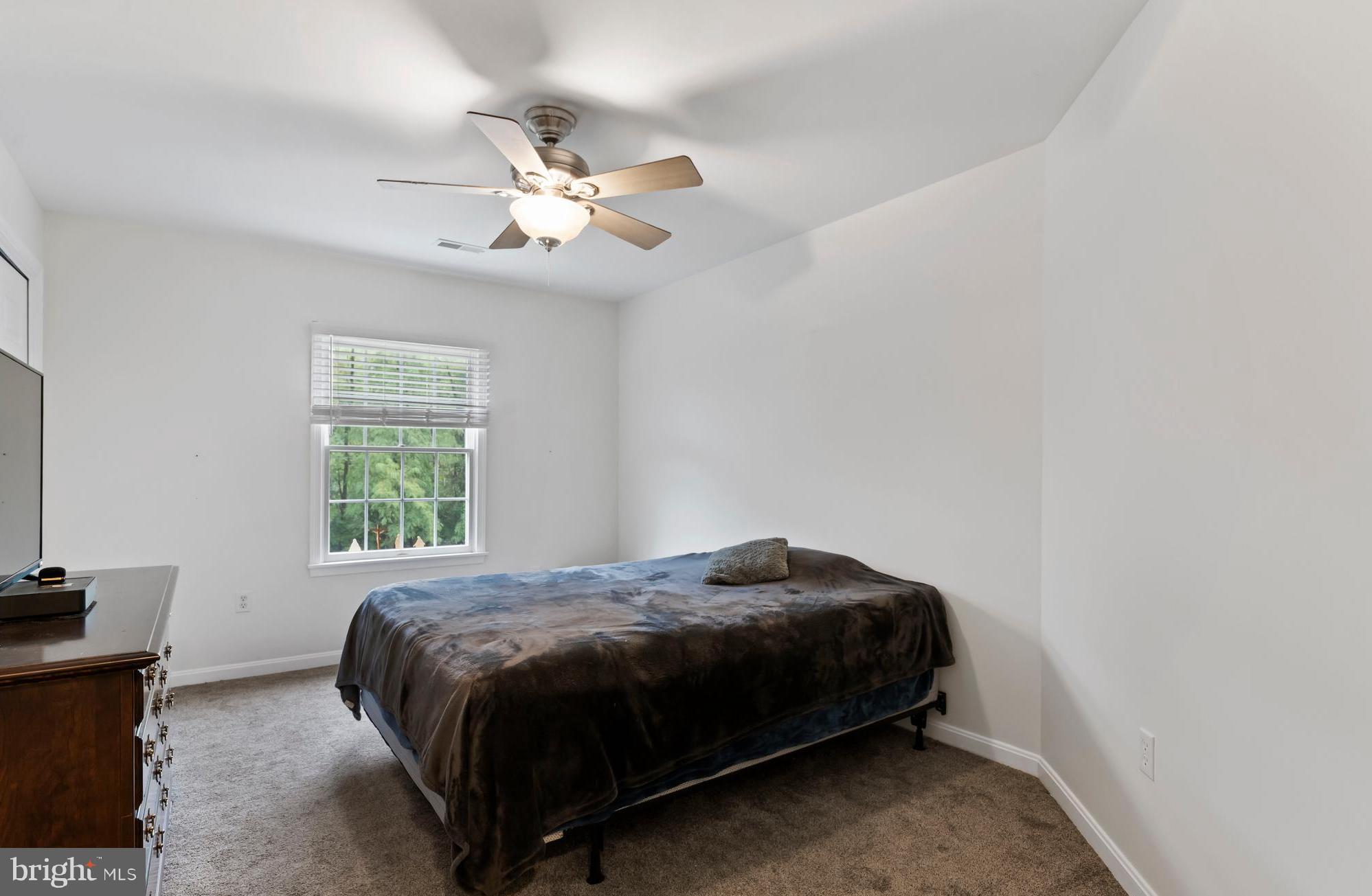 4649 Deer Path Road Harrisburg, PA 17110 - Photo 18 of 24 Second bedroom