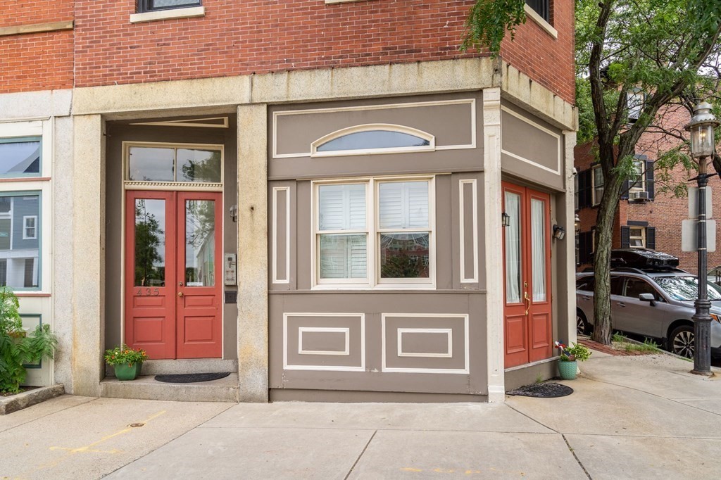 435 Main Street, Unit 2R Boston, MA 02129 - Photo 18 of 22 Gallery Image 18
