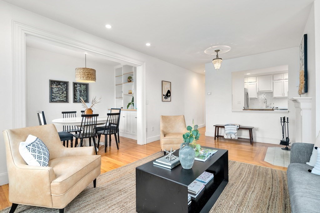 435 Main Street, Unit 2R Boston, MA 02129 - Photo 4 of 22 Gallery Image 4