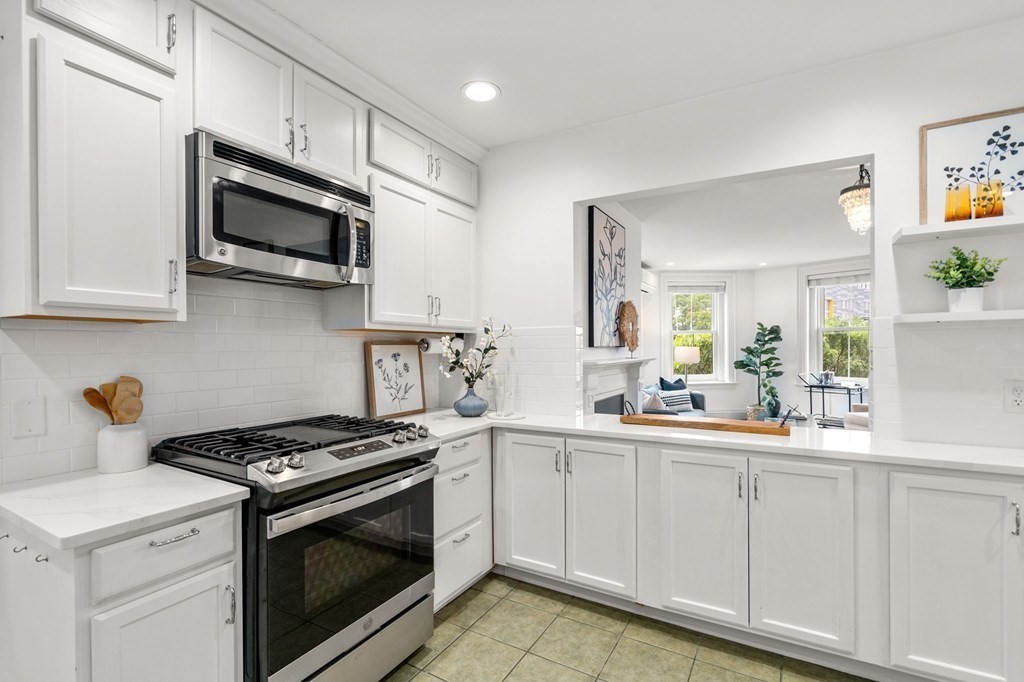 435 Main Street, Unit 2R Boston, MA 02129 - Photo 10 of 22 Gallery Image 10