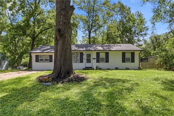 $215,000 | 10515 Palmer Avenue, Kansas City, MO 64134