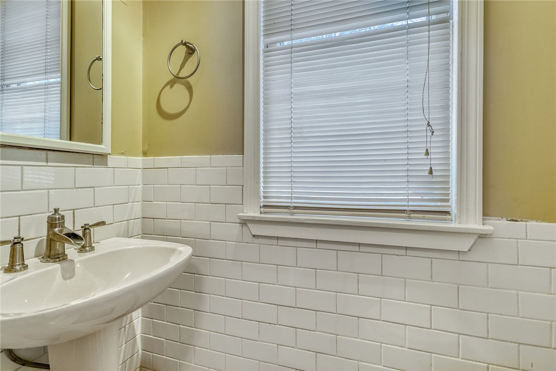 40 Stewart Street Rochester, NY 14620 - Photo 20 of 50 TILED HALF BATH