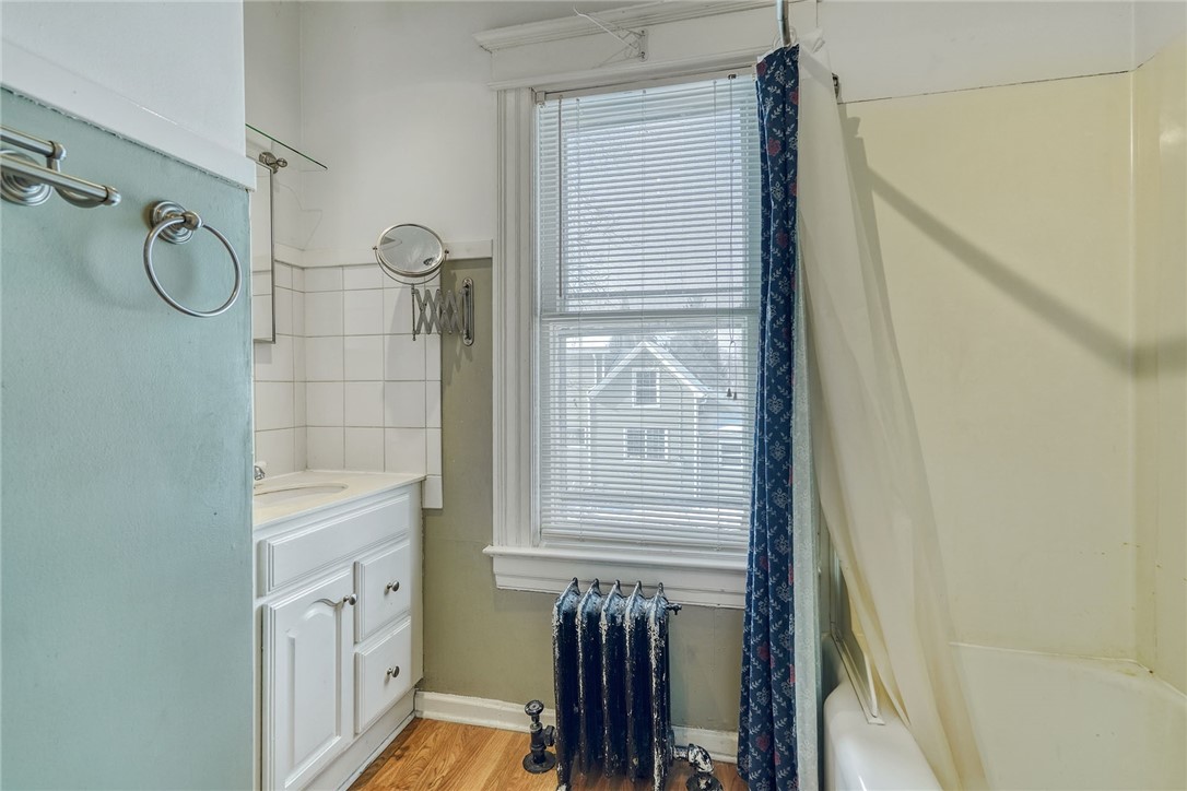 40 Stewart Street Rochester, NY 14620 - Photo 40 of 50 FULL BATH - TUB/SHOWER COMBO