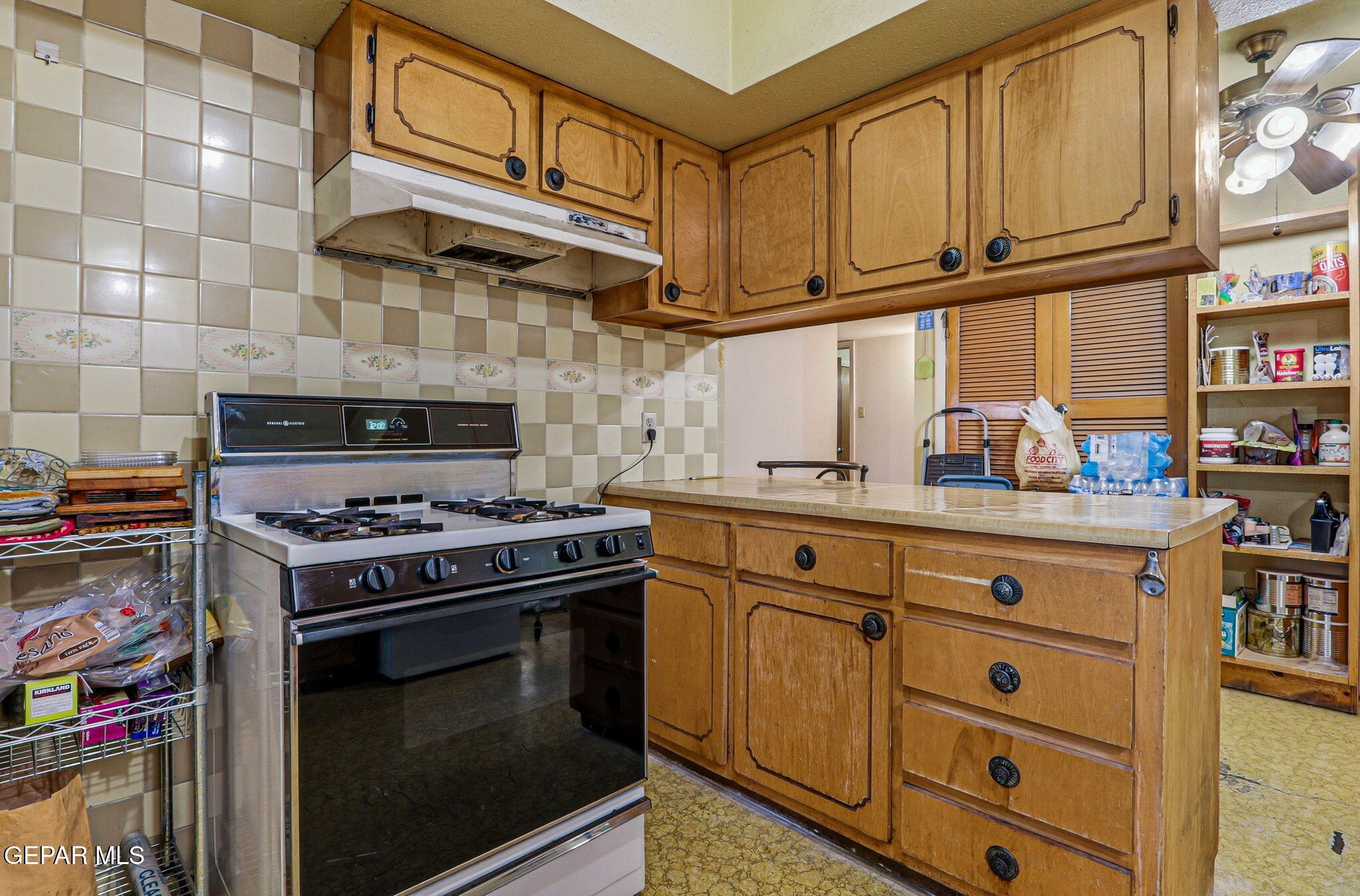 5608 Rosa Avenue El Paso, TX 79905 - Photo 19 of 43 18-web-or-mls-IMG_7079