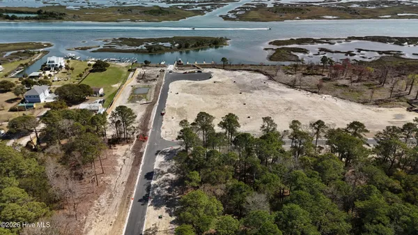 $429,900 | 72 Wave Crest Drive, Hampstead, NC 28443