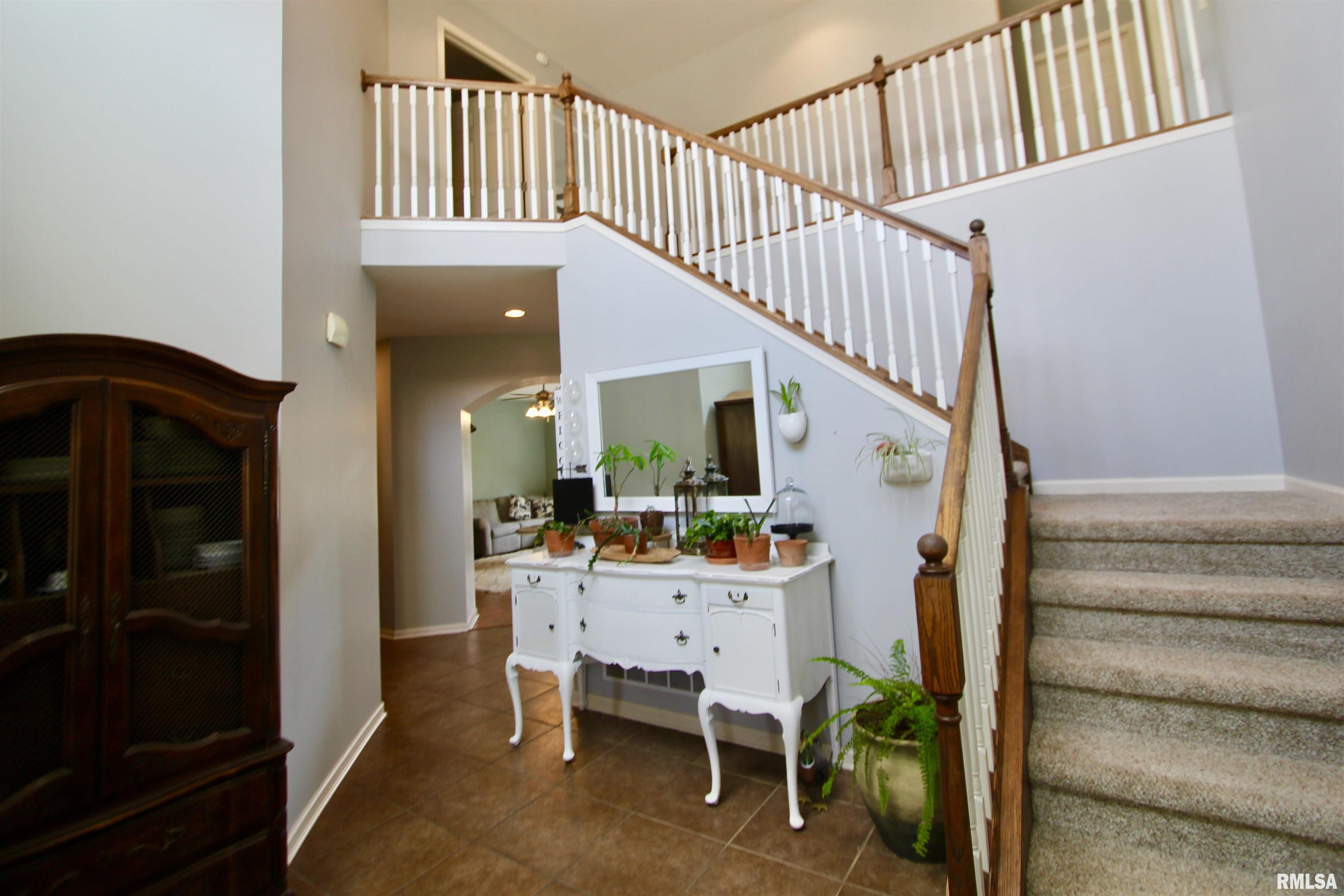 1520 Santa Fe Road Washington, IL 61571 - Photo 5 of 94 Gallery Image 5