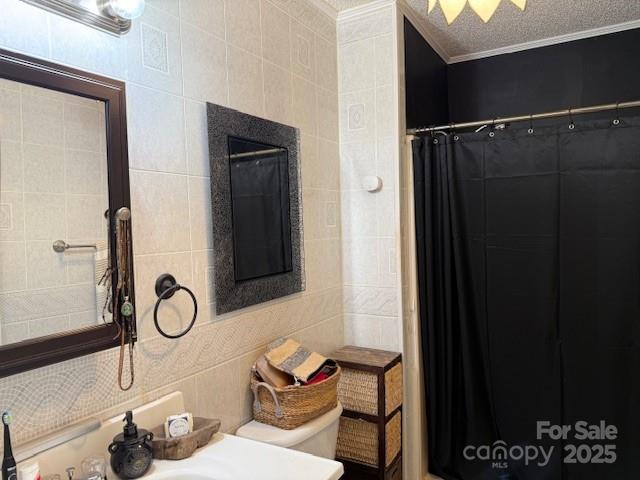 3319 Humphries Road Shelby, NC 28150 - Photo 27 of 41 a bathroom with a sink and a mirror