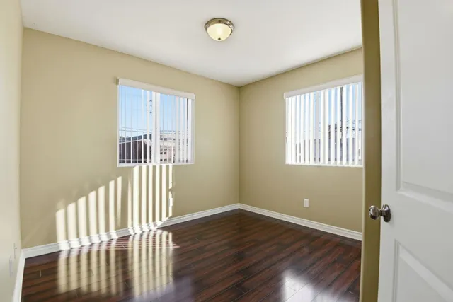 $3,775 | 1614 West 39th Place, Los Angeles, CA 90062