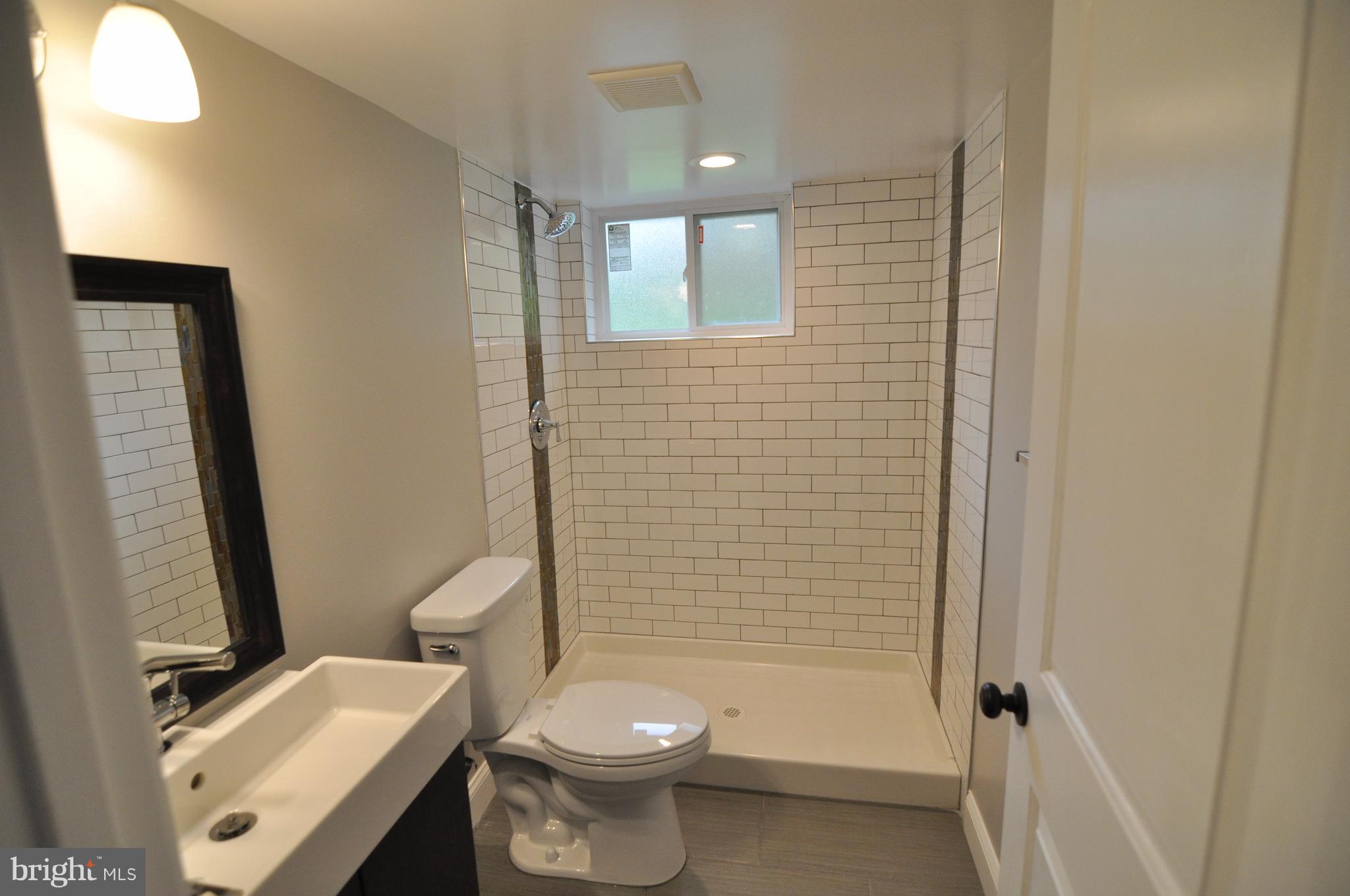 809 East Franklin Avenue Silver Spring, MD 20901 - Photo 21 of 30 Interior (General)
