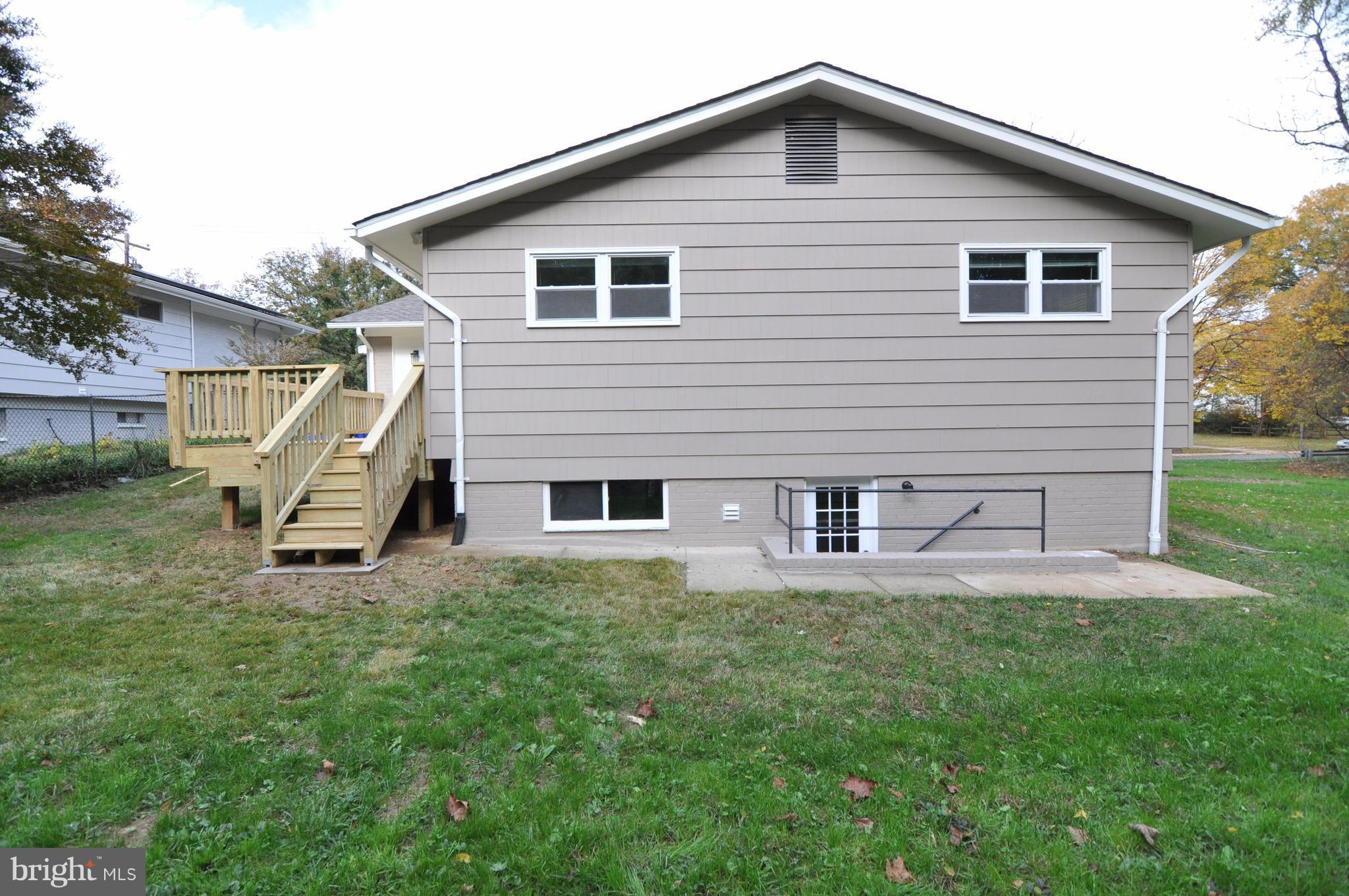 809 East Franklin Avenue Silver Spring, MD 20901 - Photo 24 of 30 Exterior (Front)