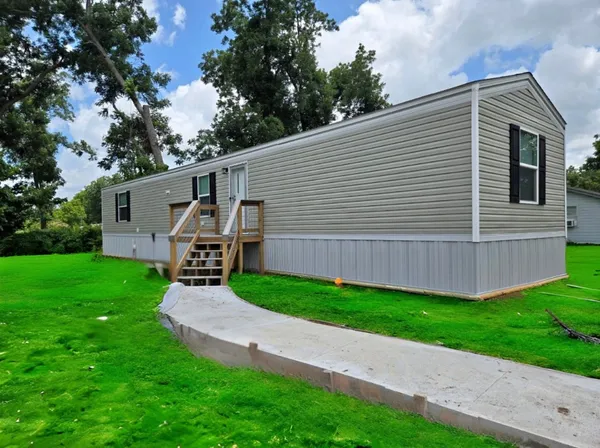 $1,350 | 202 Austin Street, Brazoria, TX 77422
