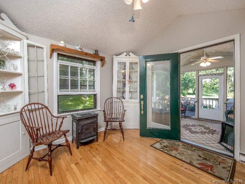 203 Davis Mountain Road Laurel Park, NC 28739 - Photo 6 of 34