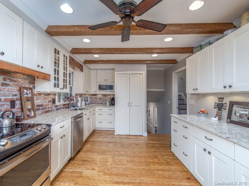 203 Davis Mountain Road Laurel Park, NC 28739 - Photo 10 of 34