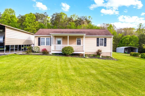 $220,000 | 744 Russell Woods Drive, Lynchburg, VA 24502