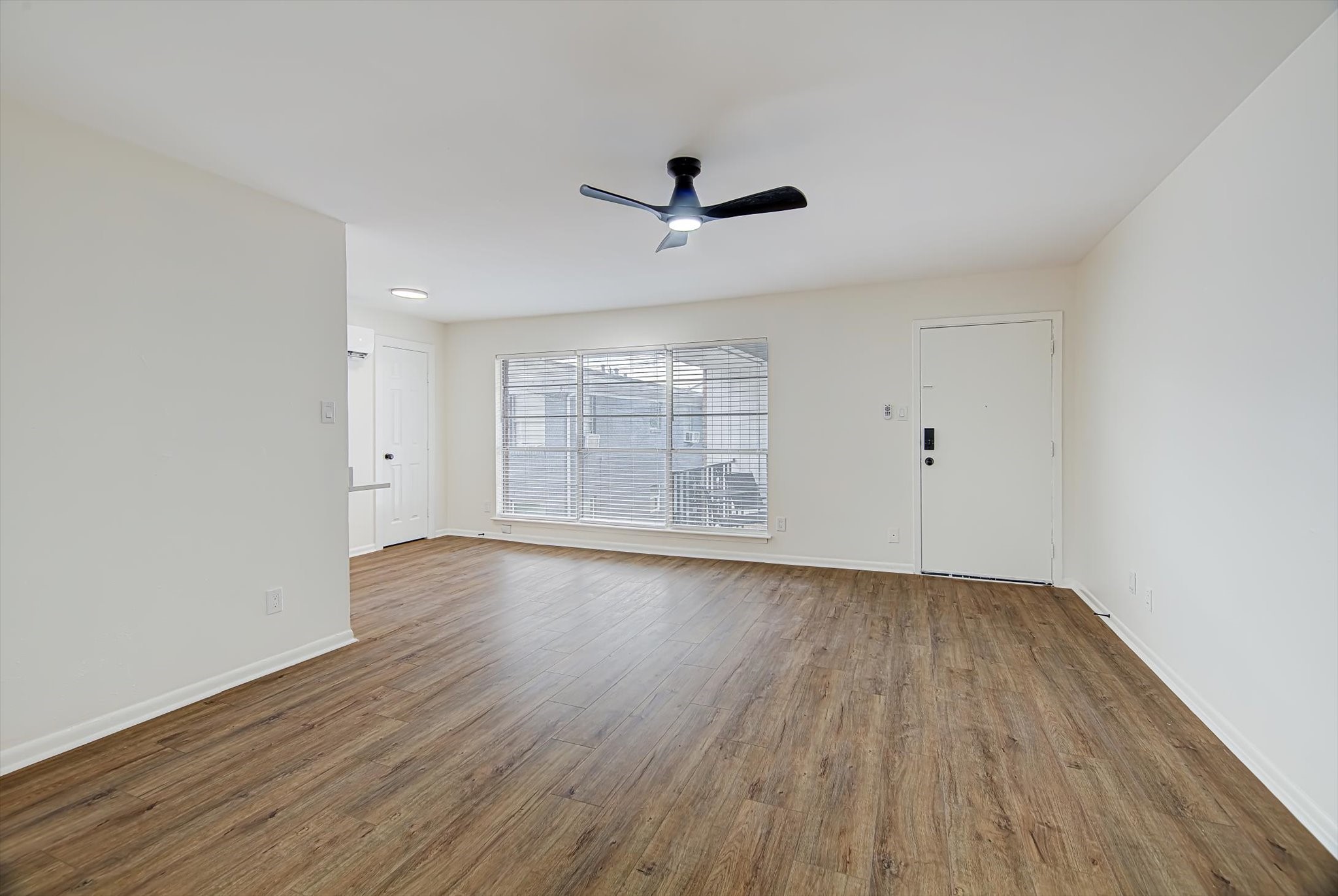 1915 McDuffie Street, Unit 1 Houston, TX 77019 - Photo 1 of 24