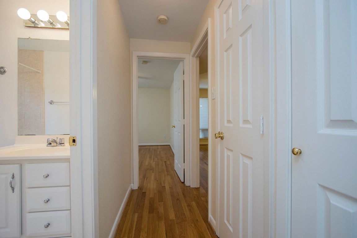 1620 Hawthorne Street, Unit 2 Houston, TX 77006 - Photo 14 of 19