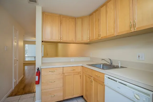 $1,345 | 1620 Hawthorne Street, Unit 2, Houston, TX 77006