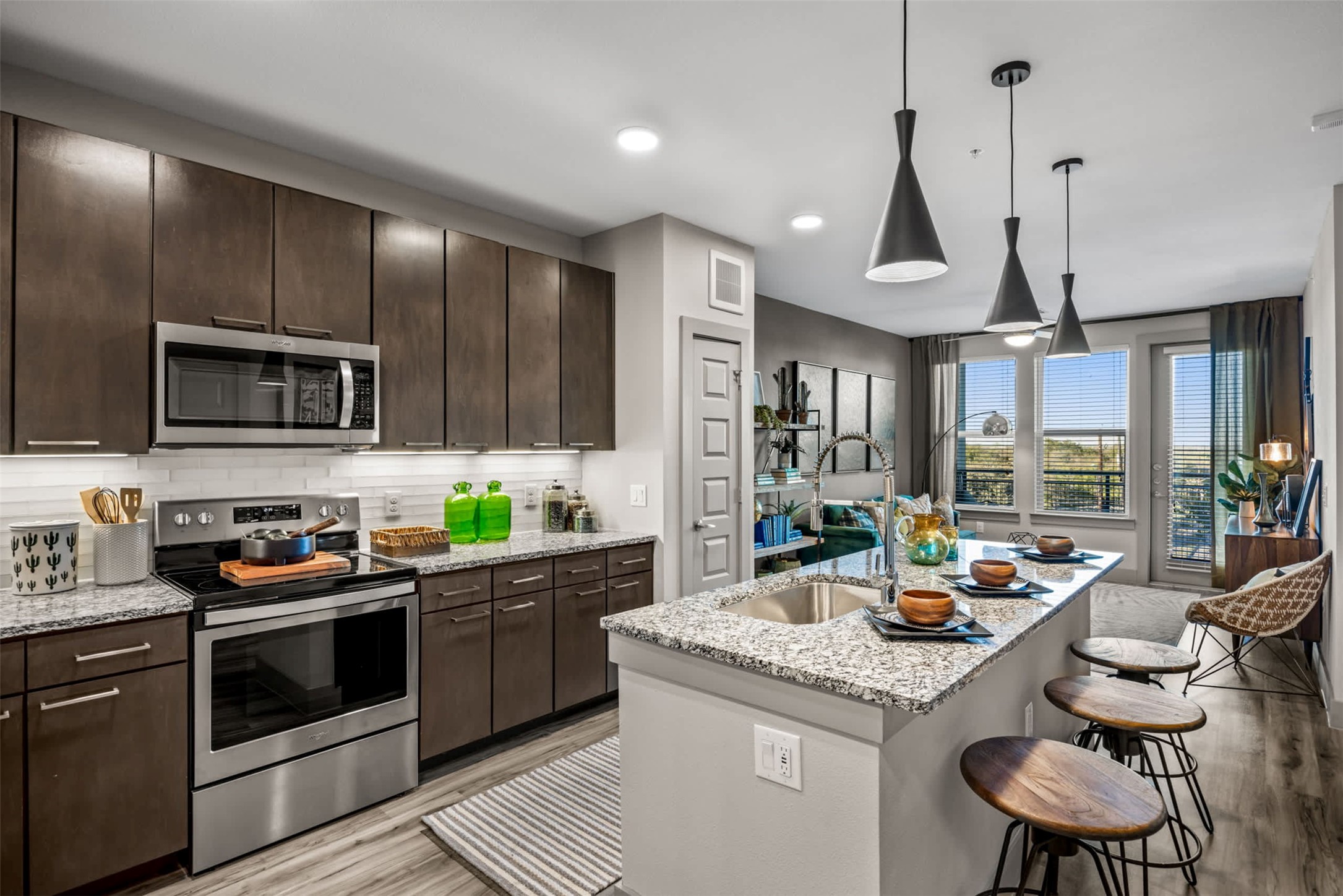 6107 East Riverside Drive, Unit 291 Austin, TX 78741 - Photo 9 of 18 Up To 8 Weeks Free *Contact the leasing office for more details*