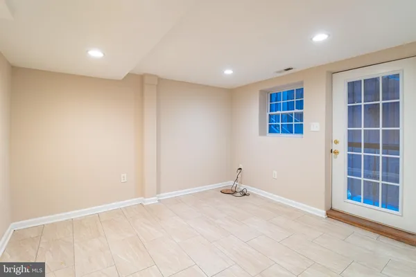 $2,300 | 1459 Chapin Street Northwest, Unit BSMT, Washington, DC 20009