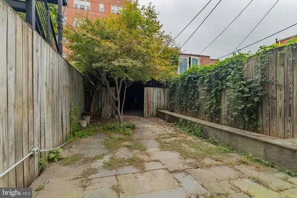 $2,300 | 1459 Chapin Street Northwest, Unit BSMT, Washington, DC 20009