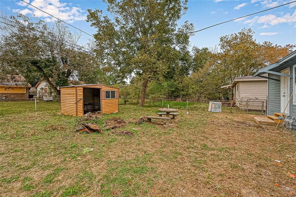 7028 St Augustine Street Houston, TX 77021 - Photo 14 of 15