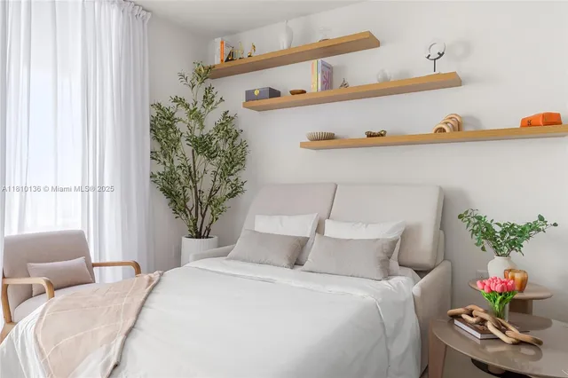 $9,000 | 159 Northeast 6th Street, Unit 3615, Miami, FL 33132