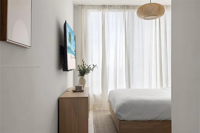 $9,000 | 159 Northeast 6th Street, Unit 3615, Miami, FL 33132