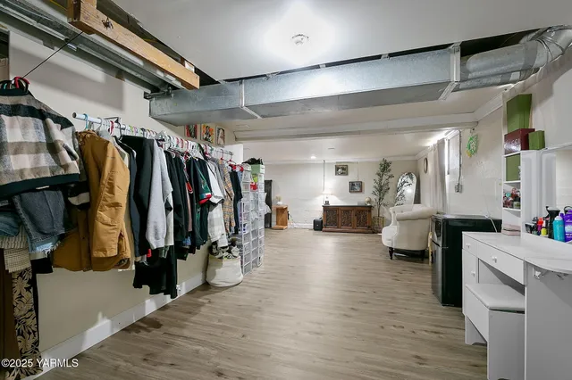 $259,500 | 419 West 3rd Street, Wapato, WA 98951