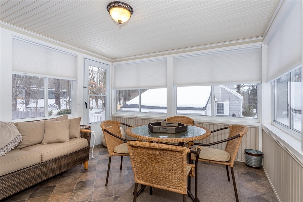 20 Forrest Road Walpole, MA 02081 - Photo 10 of 19