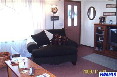 628 Line Street Decatur, IN 46733 - Photo 3 of 5