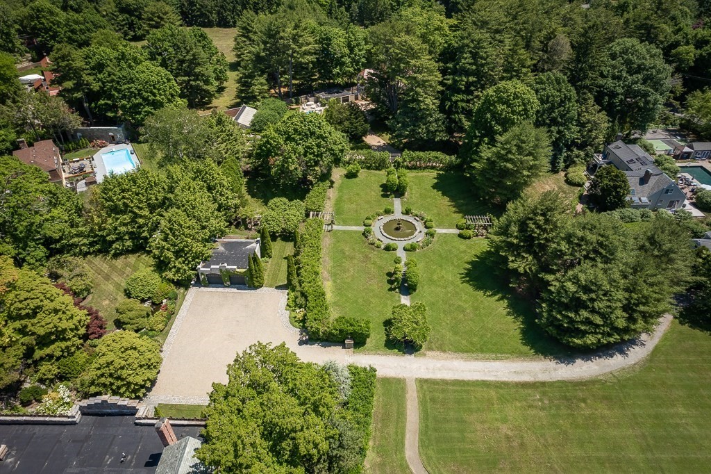 11 Thissell Street, Unit 3 Beverly, MA 01915 - Photo 23 of 31 an aerial view of a house with a yard