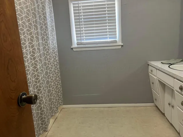 $225,000 | 14550 Old Darrouzett Highway, Booker, TX 79005