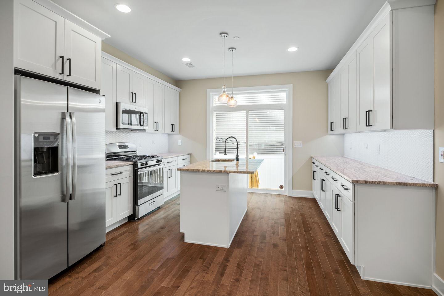 1716 Reed Street Philadelphia, PA 19146 - Photo 5 of 34