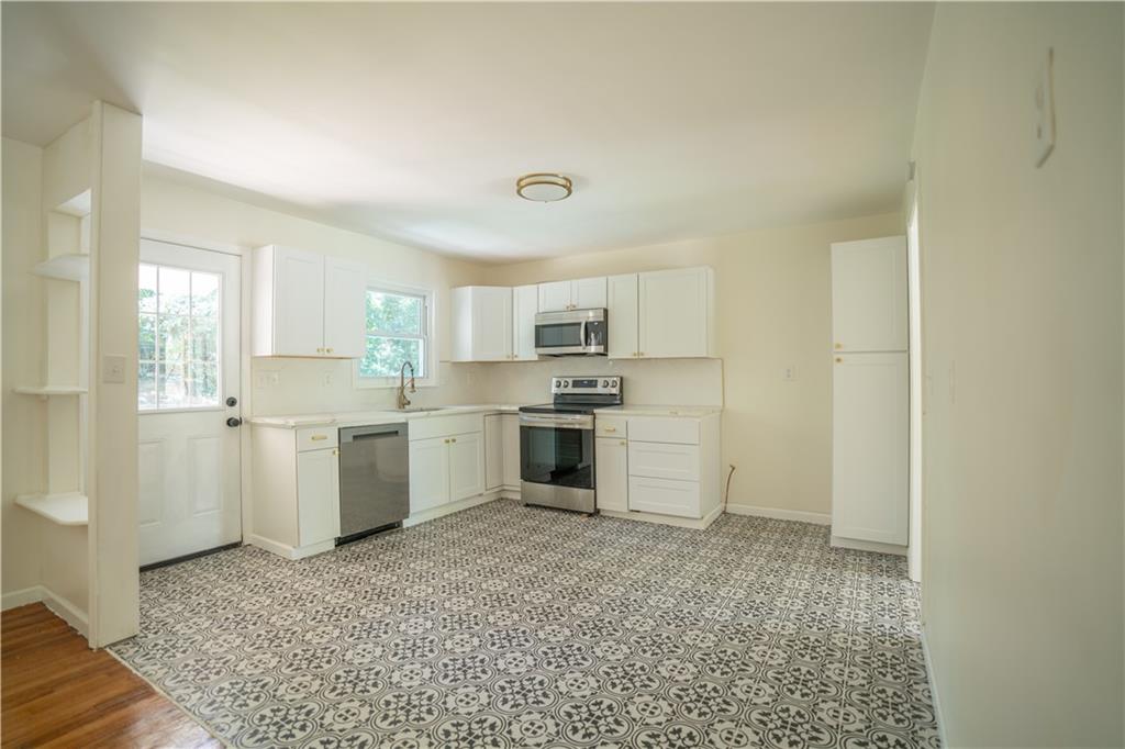 2524 Glenrock Drive Decatur, GA 30032 - Photo 8 of 39