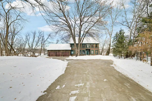 $1,230,000 | 6524 Aster Circle, Excelsior, MN 55331