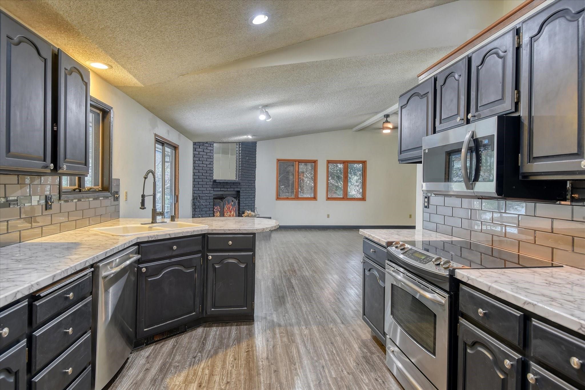 1715 South Ridgemont Drive Spokane Valley, WA 99037 - Photo 13 of 44