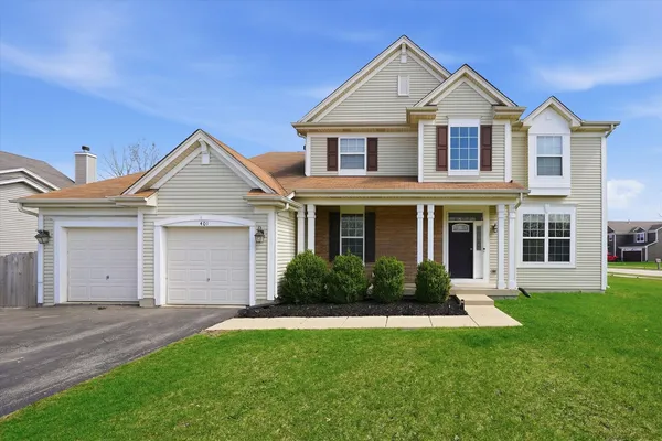$485,000 | 401 Cotoneaster Court, Oswego, IL 60543