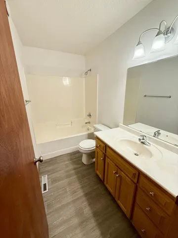 $210,000 | 428 22nd Avenue North, St. Cloud, MN 56303