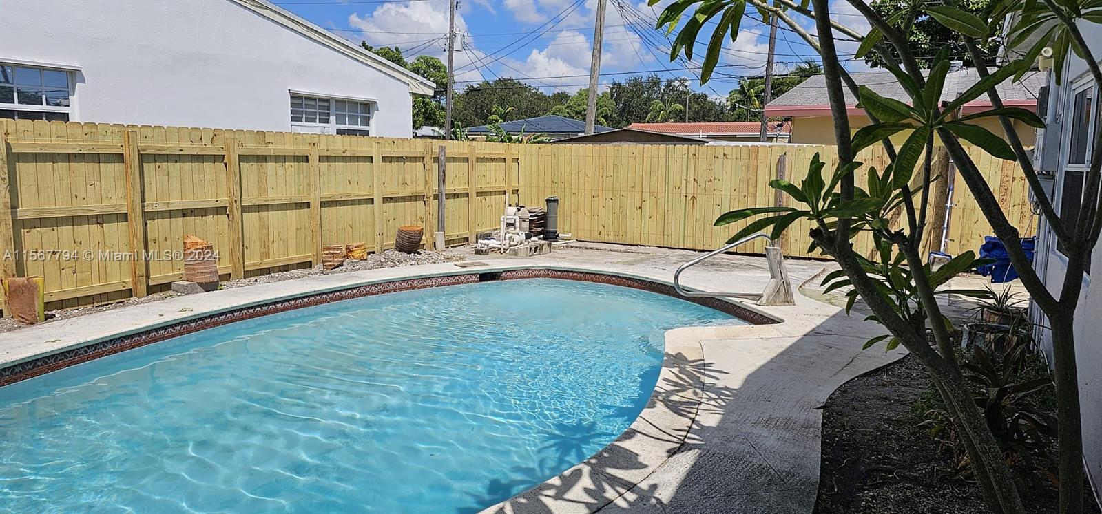 41 Southeast 3rd Pl Unit 41  