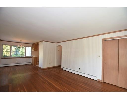 59 Hobbs Road Waltham, MA 02452 - Photo 11 of 23 Gallery Image 11