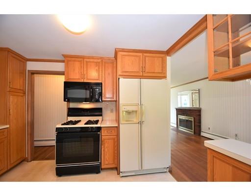 59 Hobbs Road Waltham, MA 02452 - Photo 6 of 23 Gallery Image 6