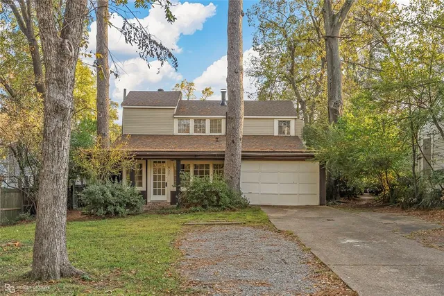 front view of house with a yard
