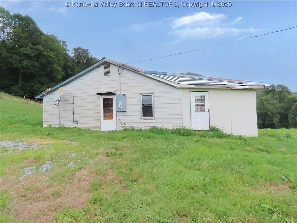 1444 Hominy Creek Road Mount Nebo, WV 26679 - Photo 8 of 19 Gallery Image 8