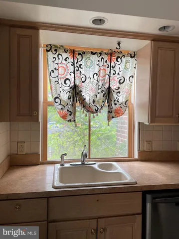 $3,500 | 1514 North Street, Philadelphia, PA 19130