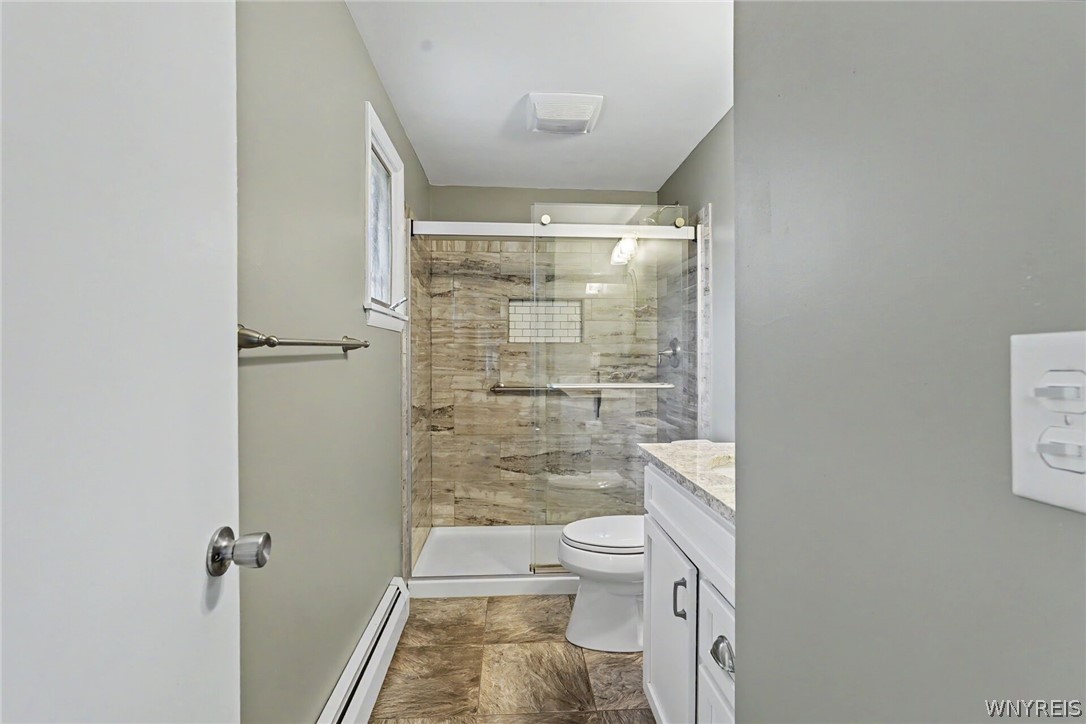 4685 Sawmill Road Clarence, NY 14031 - Photo 22 of 38 En-suite bathroom for your convenience