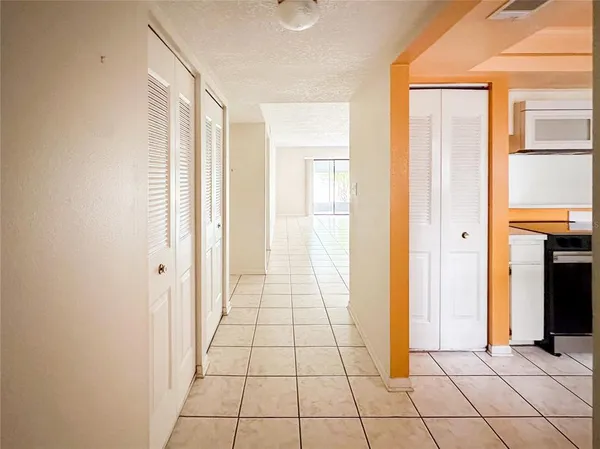 $199,999 | 3710 Greenery Court, Unit 110, Tampa, FL 33618